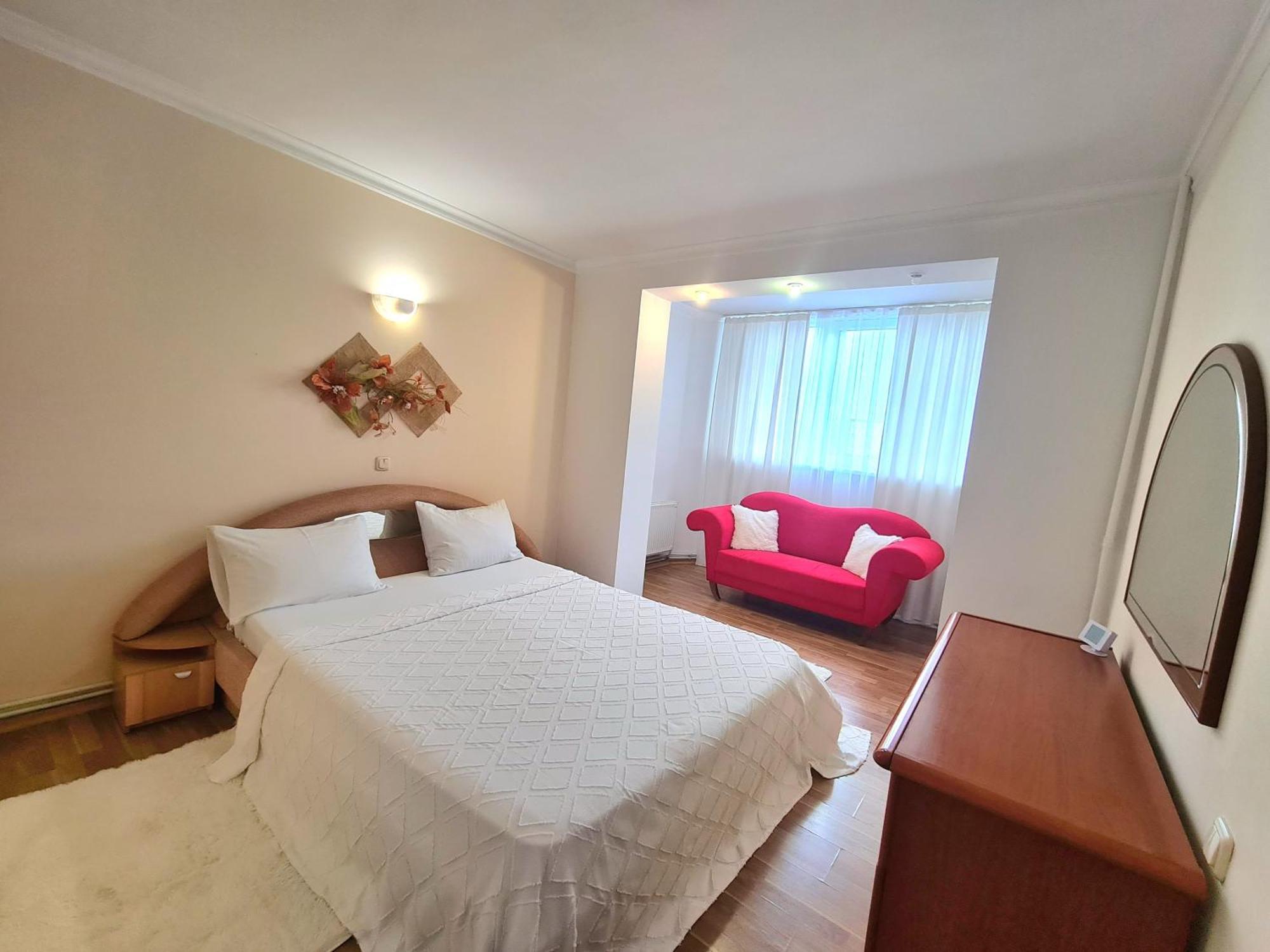 Stefan Cel Mare Apartment คีชีเนา ภายนอก รูปภาพ