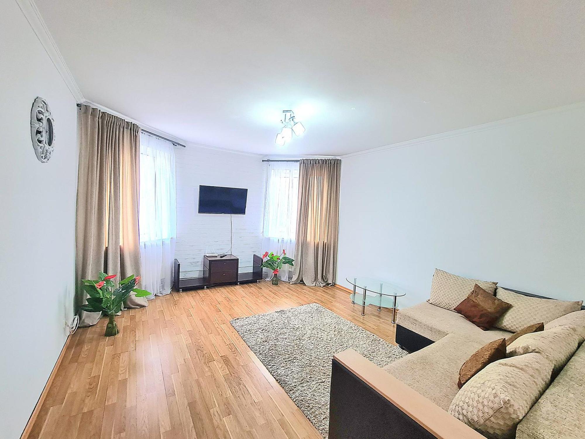 Stefan Cel Mare Apartment คีชีเนา ภายนอก รูปภาพ